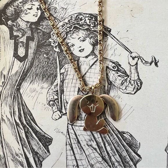Vintage Child’s Gold Bunny Pendant Necklace Avon - Picture 1 of 4